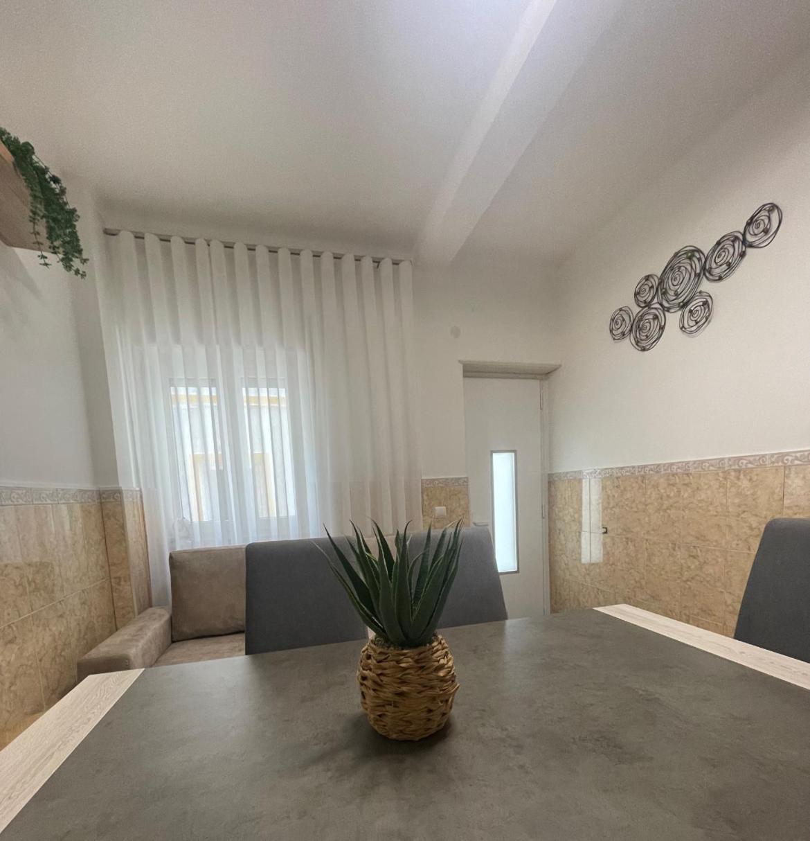 Dina House Quinzico Nazare